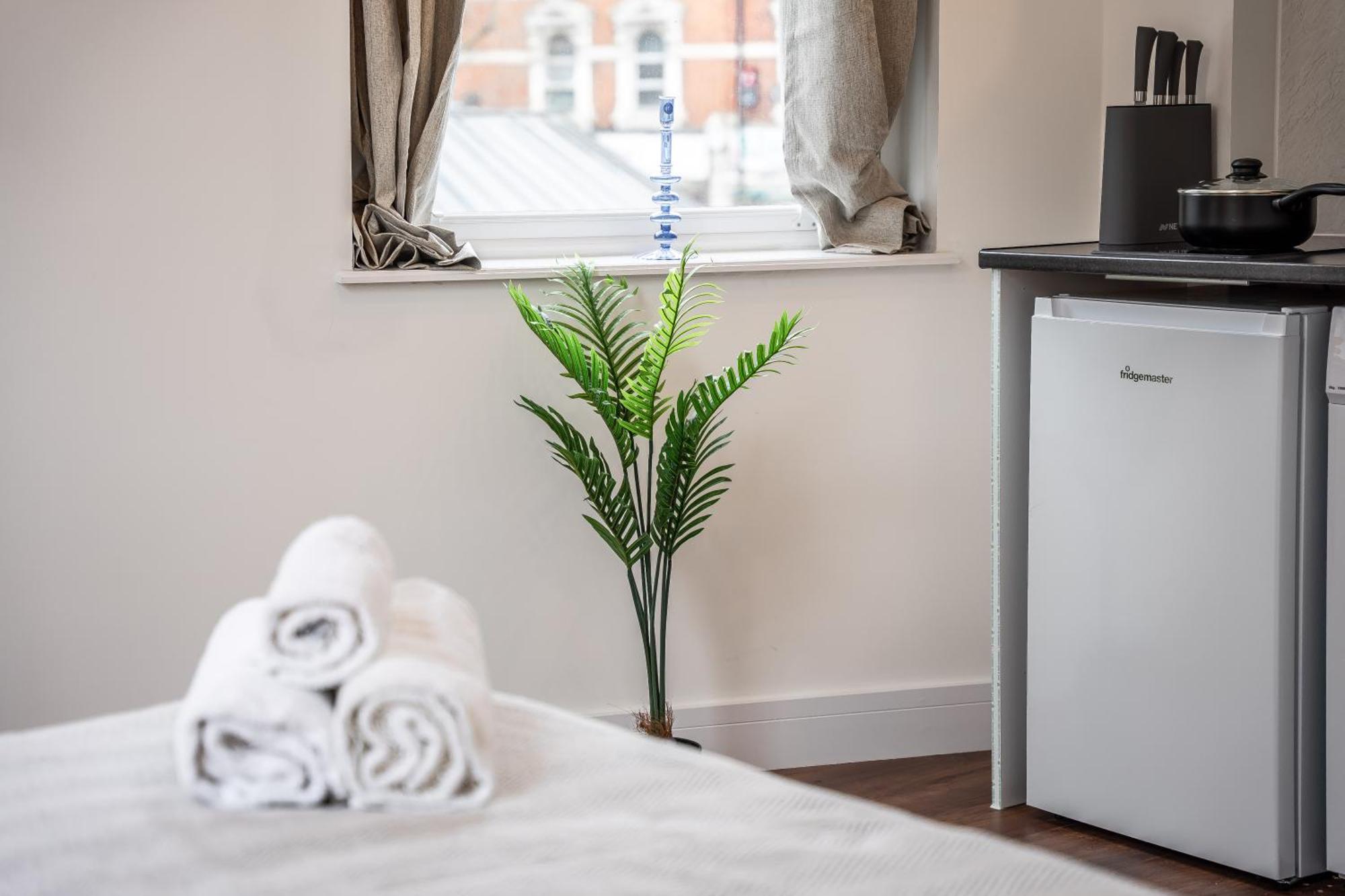 Camberwell High Spec 6-studio Unit Block