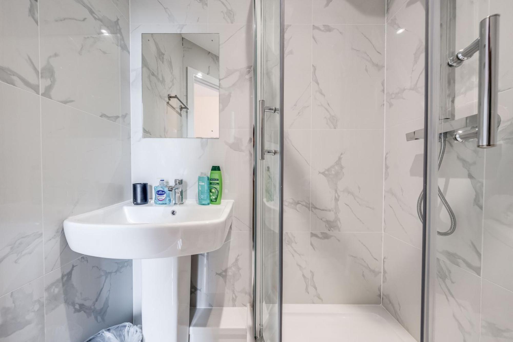 Camberwell High Spec 6-studio Unit Block London