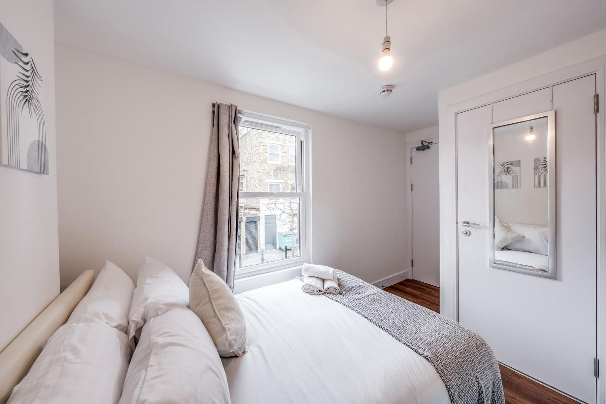 Camberwell High Spec 6-studio Unit Block * London